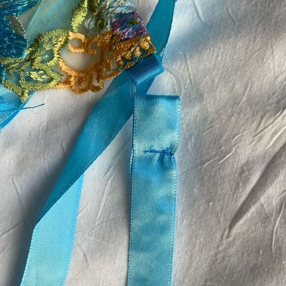 new, blue lace bra and thong set and ribbons to close - Picture 16 of 16